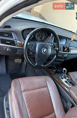 Позашляховик / Кросовер BMW X5 2010 в Ужгороді