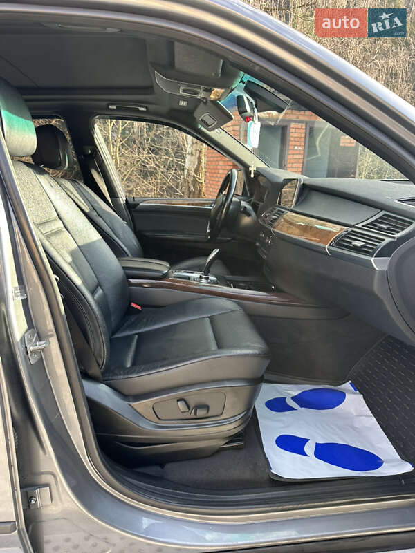 Позашляховик / Кросовер BMW X5 2011 в Микуличині