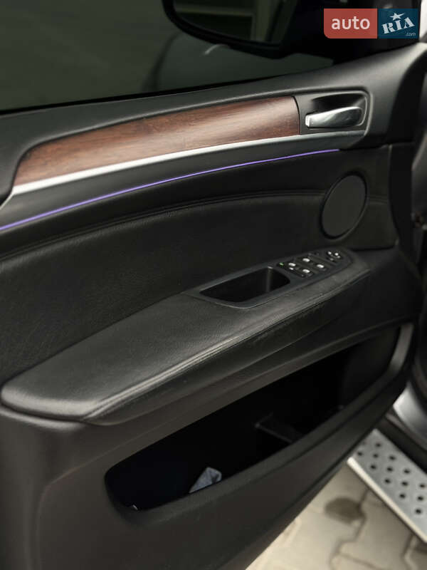 Внедорожник / Кроссовер BMW X5 2008 в Каменец-Подольском