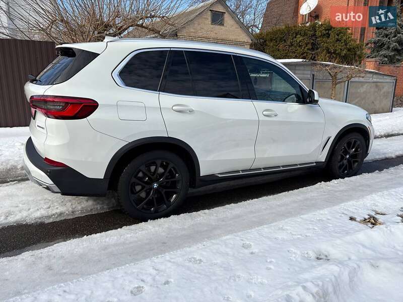 Позашляховик / Кросовер BMW X5 2019 в Києві