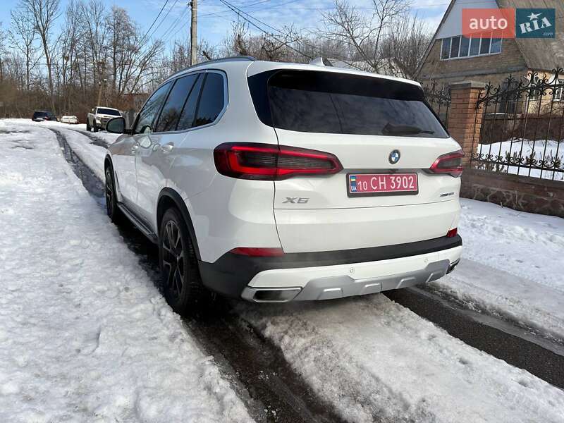 Позашляховик / Кросовер BMW X5 2019 в Києві