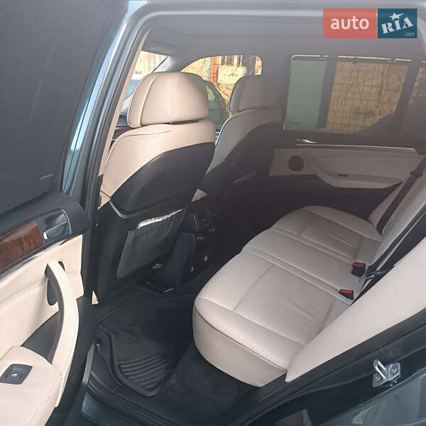 Внедорожник / Кроссовер BMW X5 2013 в Киеве