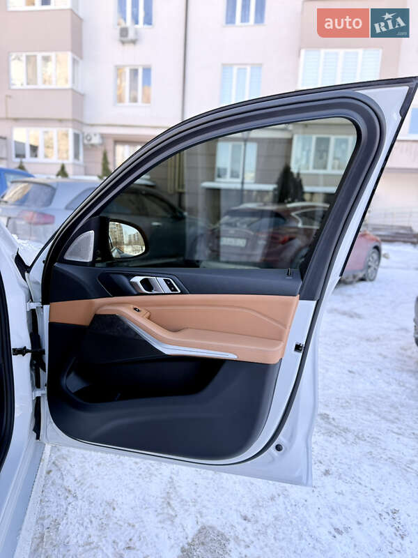 Позашляховик / Кросовер BMW X5 2018 в Києві фото 26 Позашляховик / Кросовер BMW X5 2018 в Києві