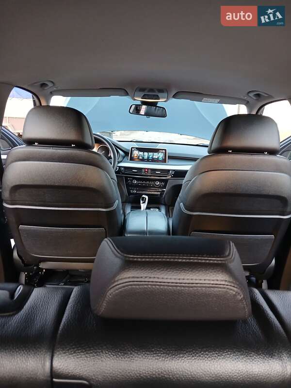 Внедорожник / Кроссовер BMW X5 2016 в Врадиевке