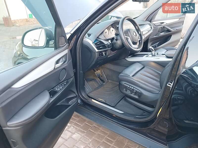 Внедорожник / Кроссовер BMW X5 2016 в Врадиевке