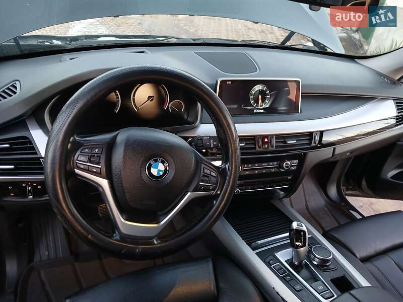 Внедорожник / Кроссовер BMW X5 2016 в Врадиевке