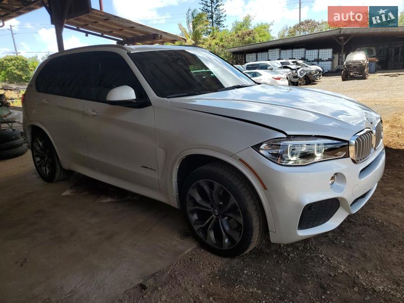 Позашляховик / Кросовер BMW X5 2017 в Чернівцях