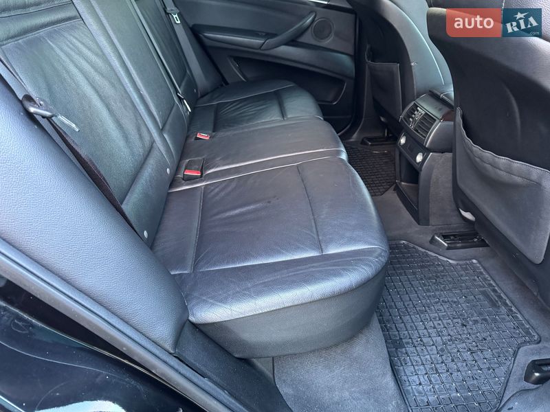 Внедорожник / Кроссовер BMW X5 2011 в Сарнах