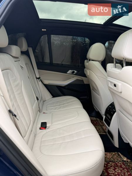 Внедорожник / Кроссовер BMW X5 2019 в Днепре