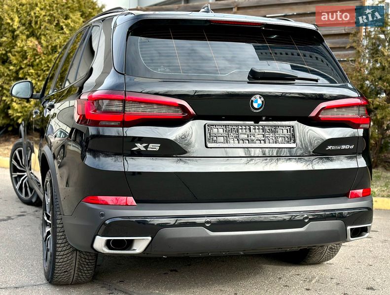 Внедорожник / Кроссовер BMW X5 2022 в Киеве