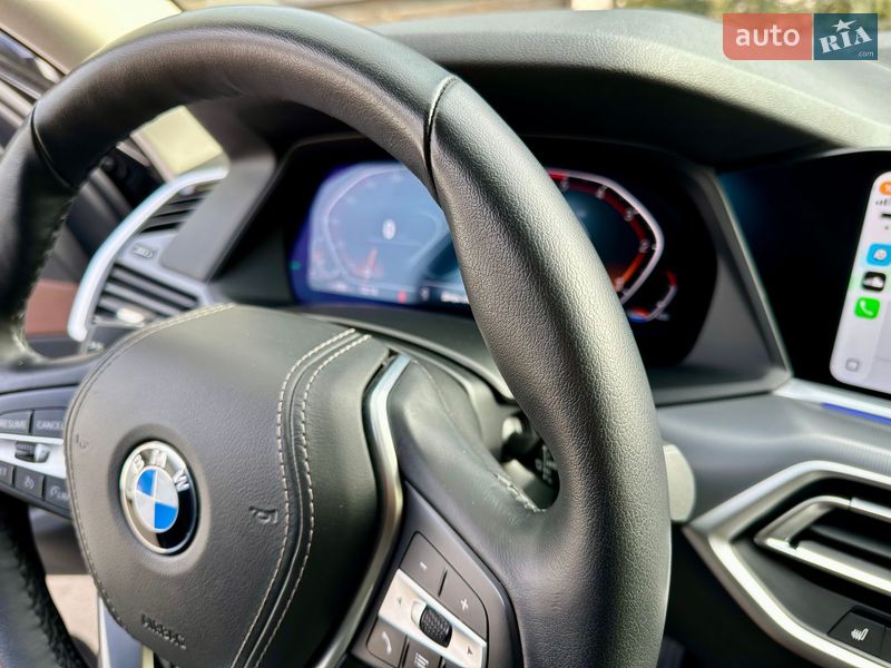 Внедорожник / Кроссовер BMW X5 2022 в Киеве