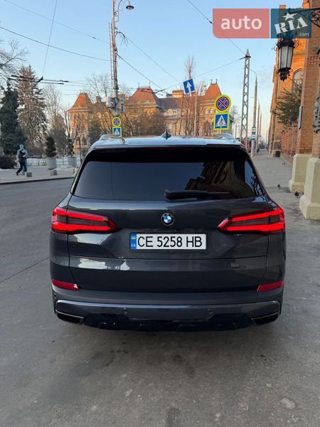 Позашляховик / Кросовер BMW X5 2019 в Чернівцях