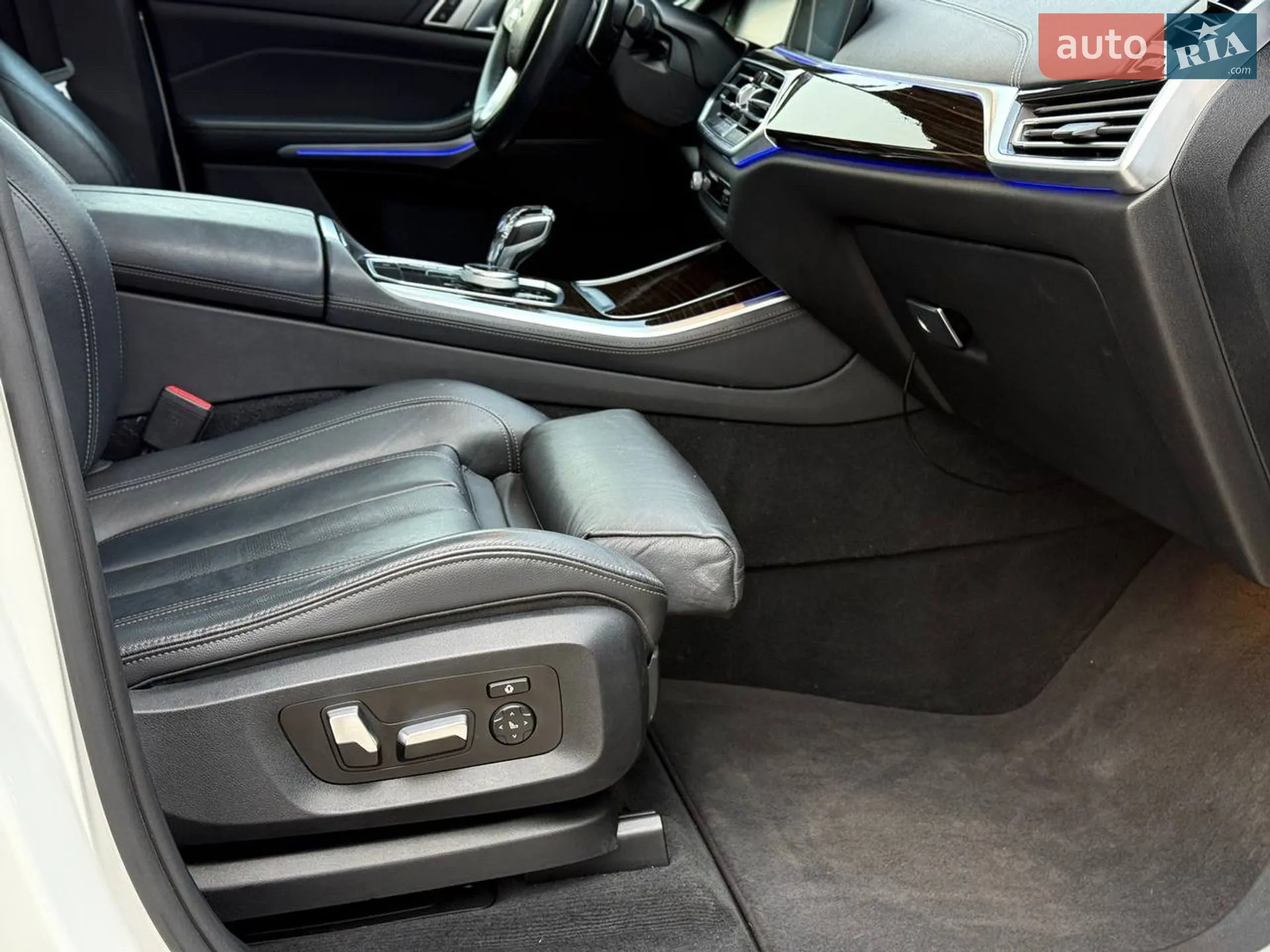 2020 BMW X5 - мініатюра 17
