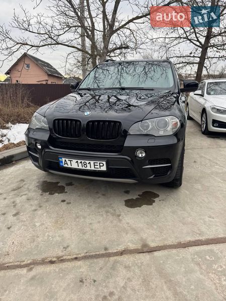 Позашляховик / Кросовер BMW X5 2011 в Івано-Франківську