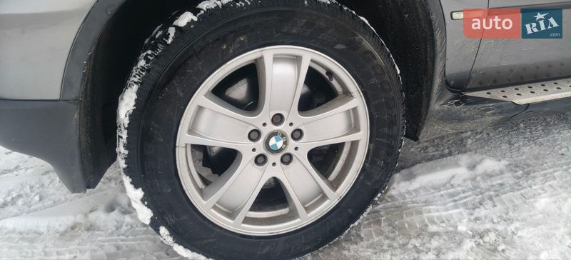 Позашляховик / Кросовер BMW X5 2005 в Івано-Франківську