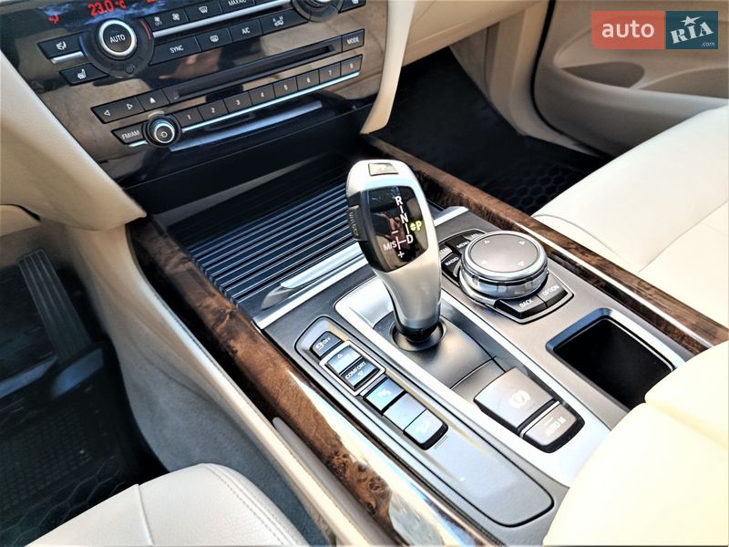 Внедорожник / Кроссовер BMW X5 2015 в Одессе