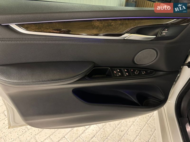 Позашляховик / Кросовер BMW X5 2015 в Києві