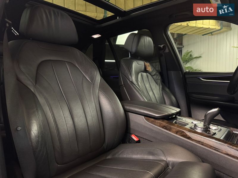 Позашляховик / Кросовер BMW X5 2015 в Києві