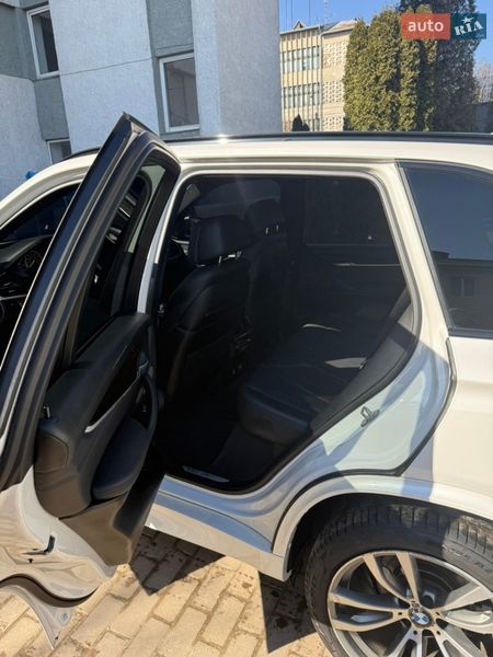 Позашляховик / Кросовер BMW X5 2016 в Чернівцях