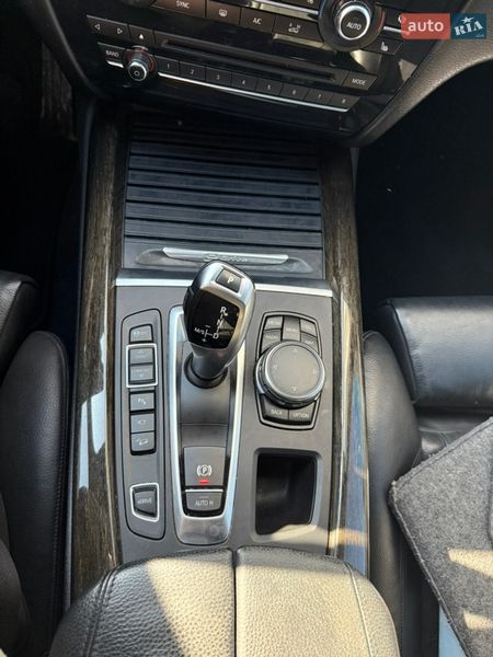 Позашляховик / Кросовер BMW X5 2016 в Чернівцях