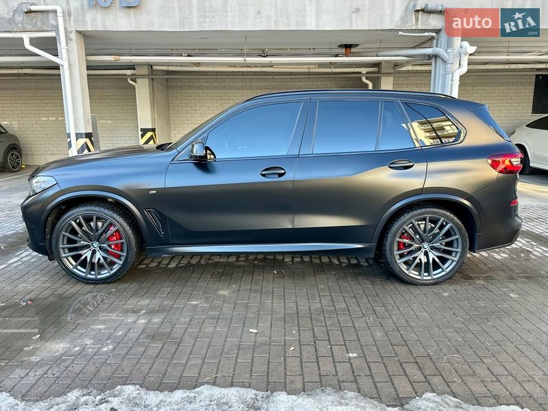 Внедорожник / Кроссовер BMW X5 2022 в Киеве