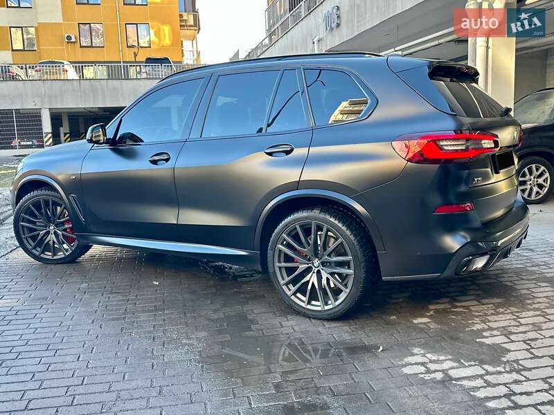 Внедорожник / Кроссовер BMW X5 2022 в Киеве