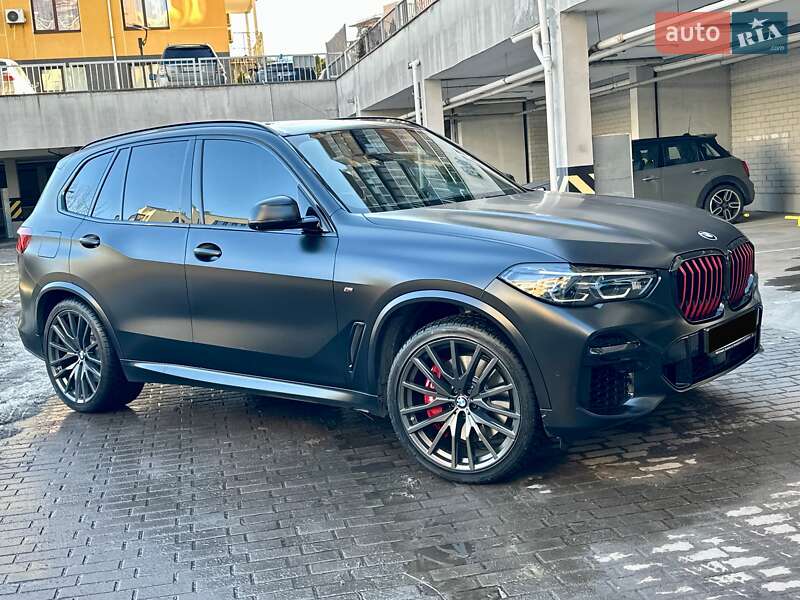 Внедорожник / Кроссовер BMW X5 2022 в Киеве