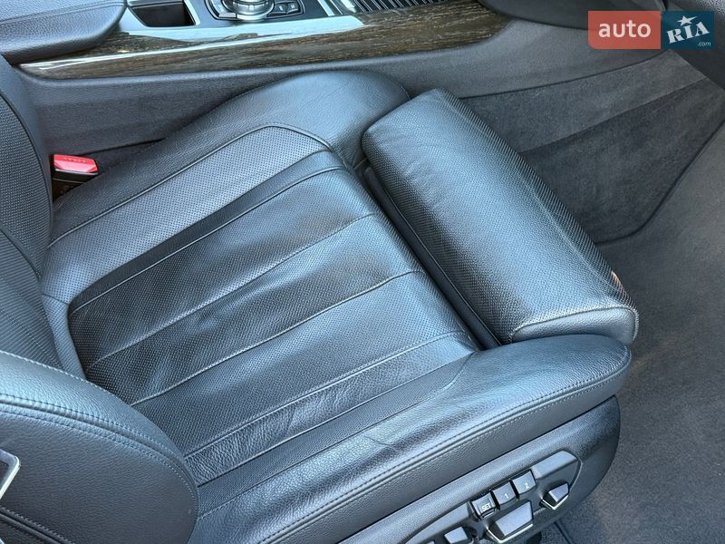 Внедорожник / Кроссовер BMW X5 2016 в Ровно