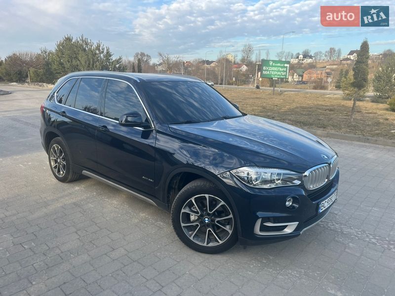 Позашляховик / Кросовер BMW X5 2016 в Львові