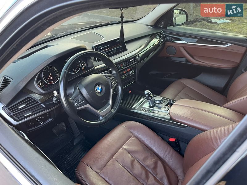 Позашляховик / Кросовер BMW X5 2016 в Львові