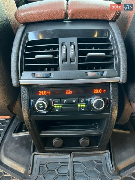 Позашляховик / Кросовер BMW X5 2016 в Львові