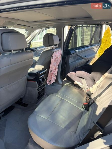 Внедорожник / Кроссовер BMW X5 2008 в Новоселице