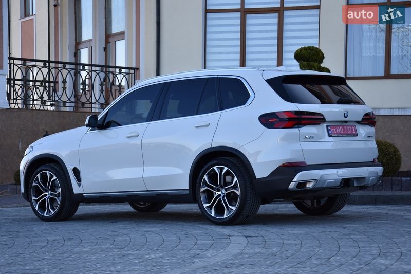 Внедорожник / Кроссовер BMW X5 2023 в Львове