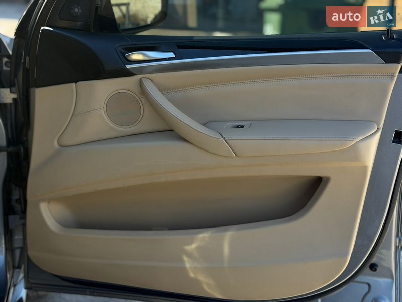 Внедорожник / Кроссовер BMW X5 2012 в Житомире