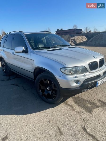 Внедорожник / Кроссовер BMW X5 2004 в Ровно