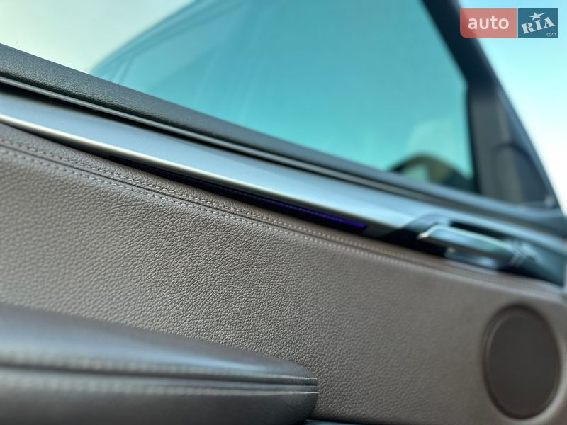Внедорожник / Кроссовер BMW X5 2016 в Киеве