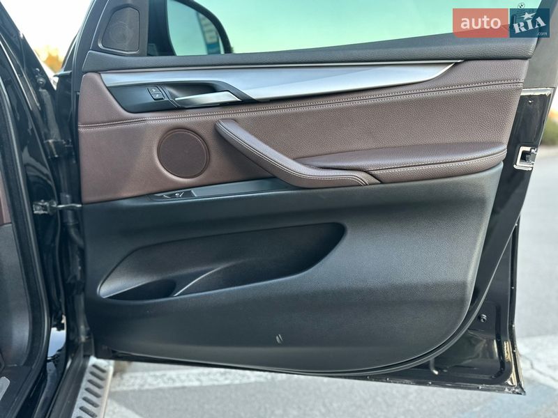 Внедорожник / Кроссовер BMW X5 2016 в Киеве