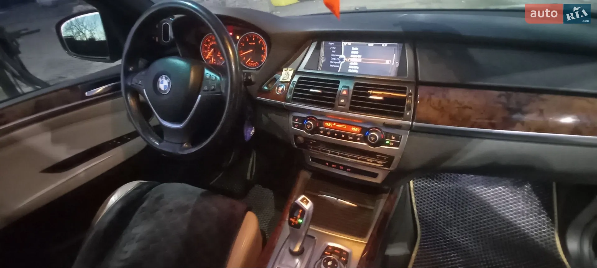 2010 BMW X5 - мініатюра 18