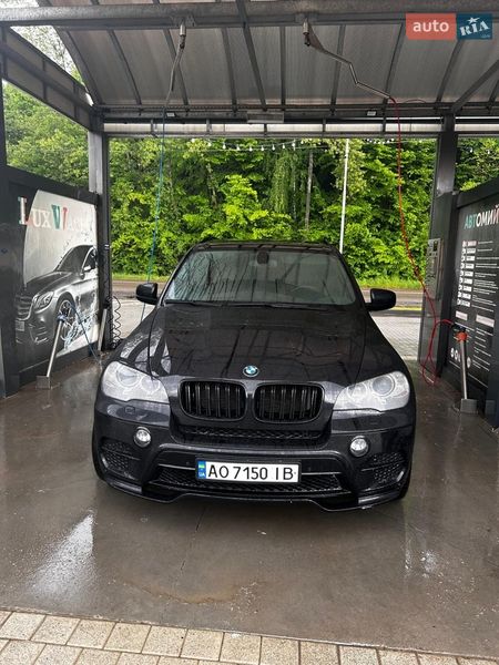 Внедорожник / Кроссовер BMW X5 2010 в Тячеве