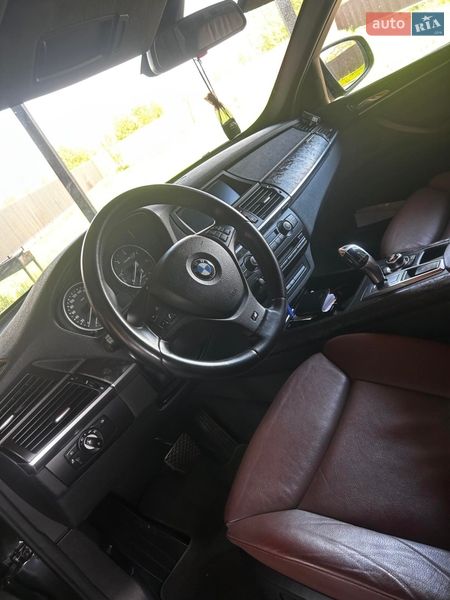 Внедорожник / Кроссовер BMW X5 2010 в Тячеве