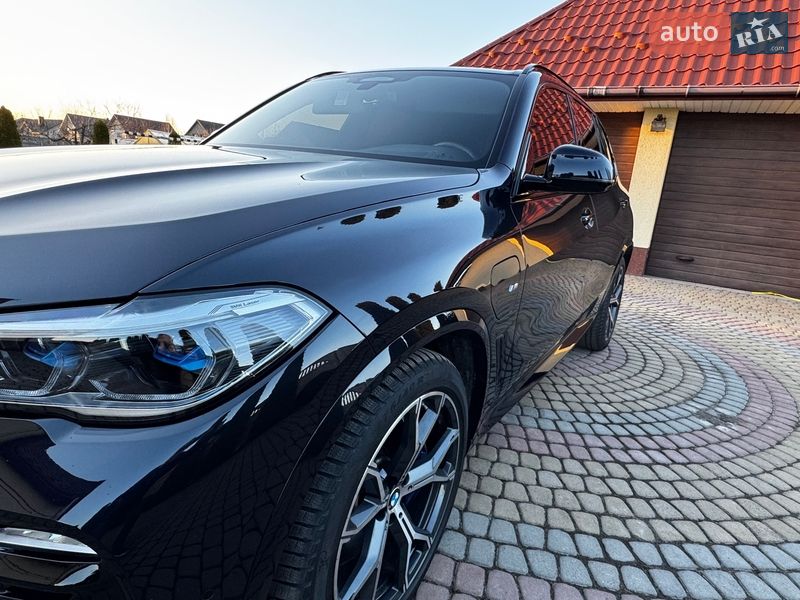 Внедорожник / Кроссовер BMW X5 2021 в Луцке