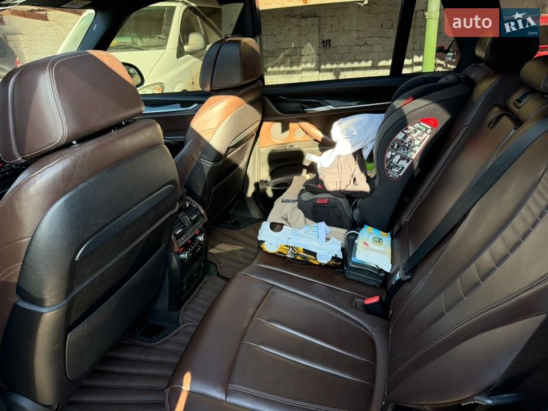 Позашляховик / Кросовер BMW X5 2013 в Чернівцях