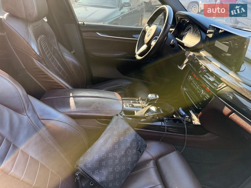 Позашляховик / Кросовер BMW X5 2013 в Чернівцях