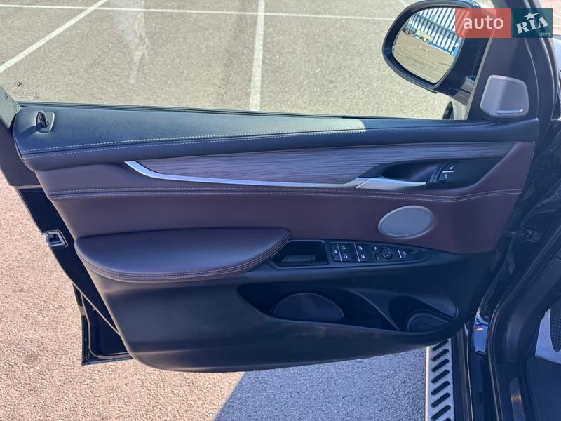 Позашляховик / Кросовер BMW X5 2016 в Рівному