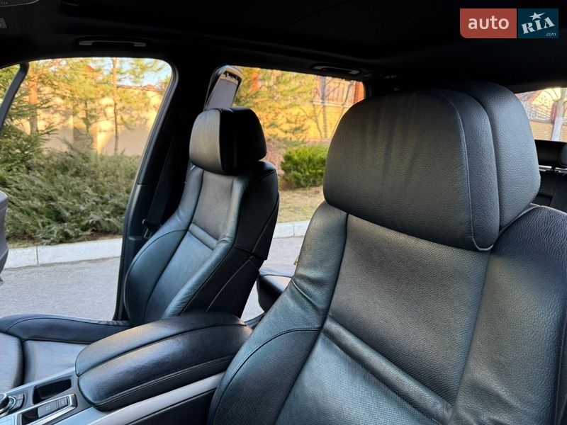Внедорожник / Кроссовер BMW X5 2012 в Ровно
