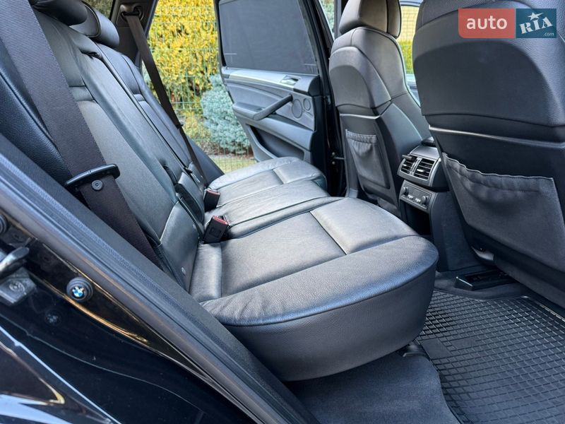 Внедорожник / Кроссовер BMW X5 2012 в Ровно