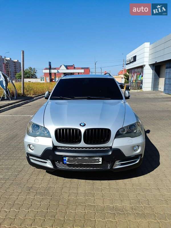 Внедорожник / Кроссовер BMW X5 2007 в Черноморске