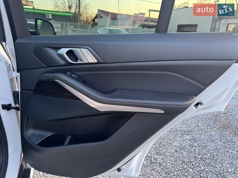 Внедорожник / Кроссовер BMW X5 2019 в Тернополе