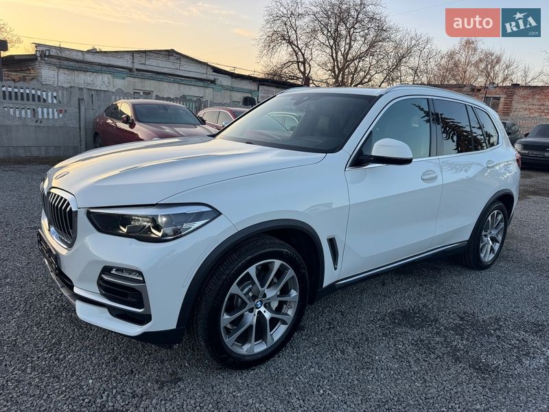 Внедорожник / Кроссовер BMW X5 2019 в Тернополе