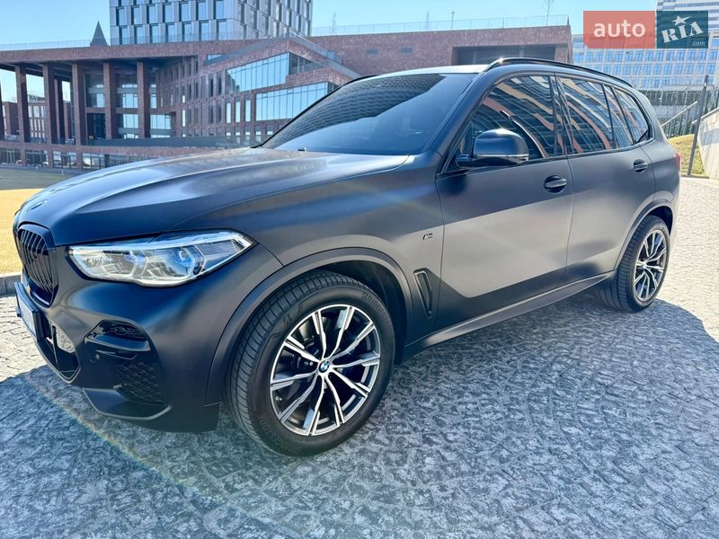 Внедорожник / Кроссовер BMW X5 2021 в Днепре